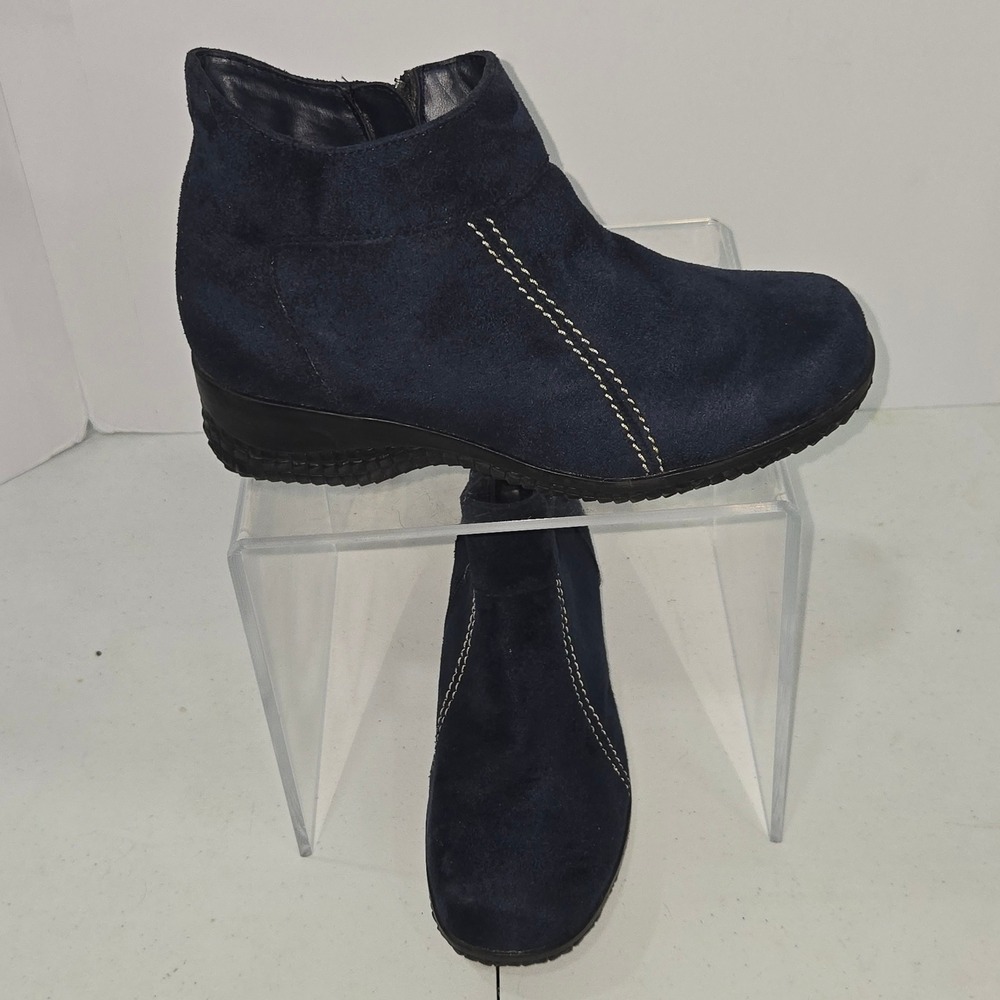 Basic Editions Navy Blue Suede Ankle Boots Women 8W Contrast Stitch Comfort